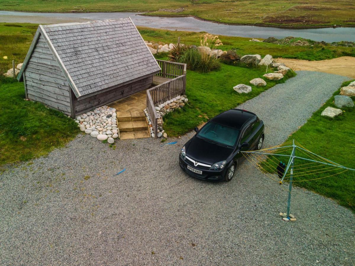 Swan View Lodge - North Uist 洛赫马迪 外观 照片